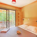 Camping Huttopia Forêt De Janas 4*