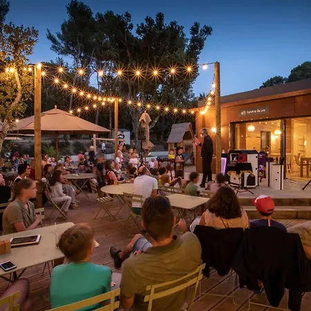 אתר קמפינג Huttopia Foret De Janas