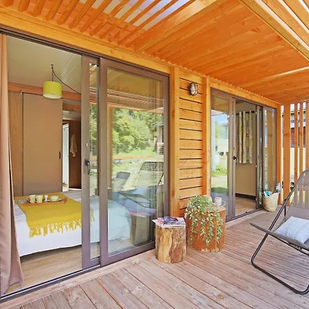 Кемпинг Huttopia Foret De Janas 4*