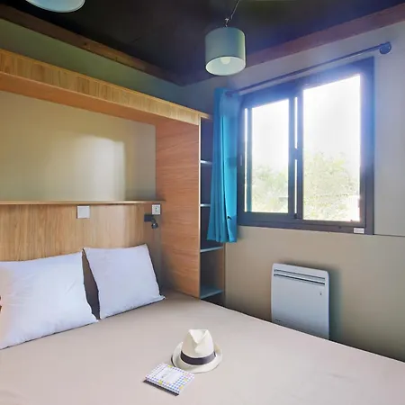 Campingplatz Huttopia Foret De Janas 4*