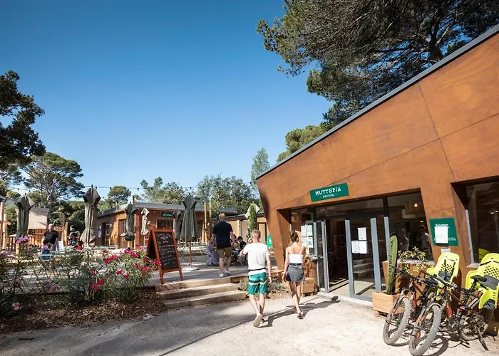 Camping Huttopia Foret De Janas La Seyne-sur-Mer